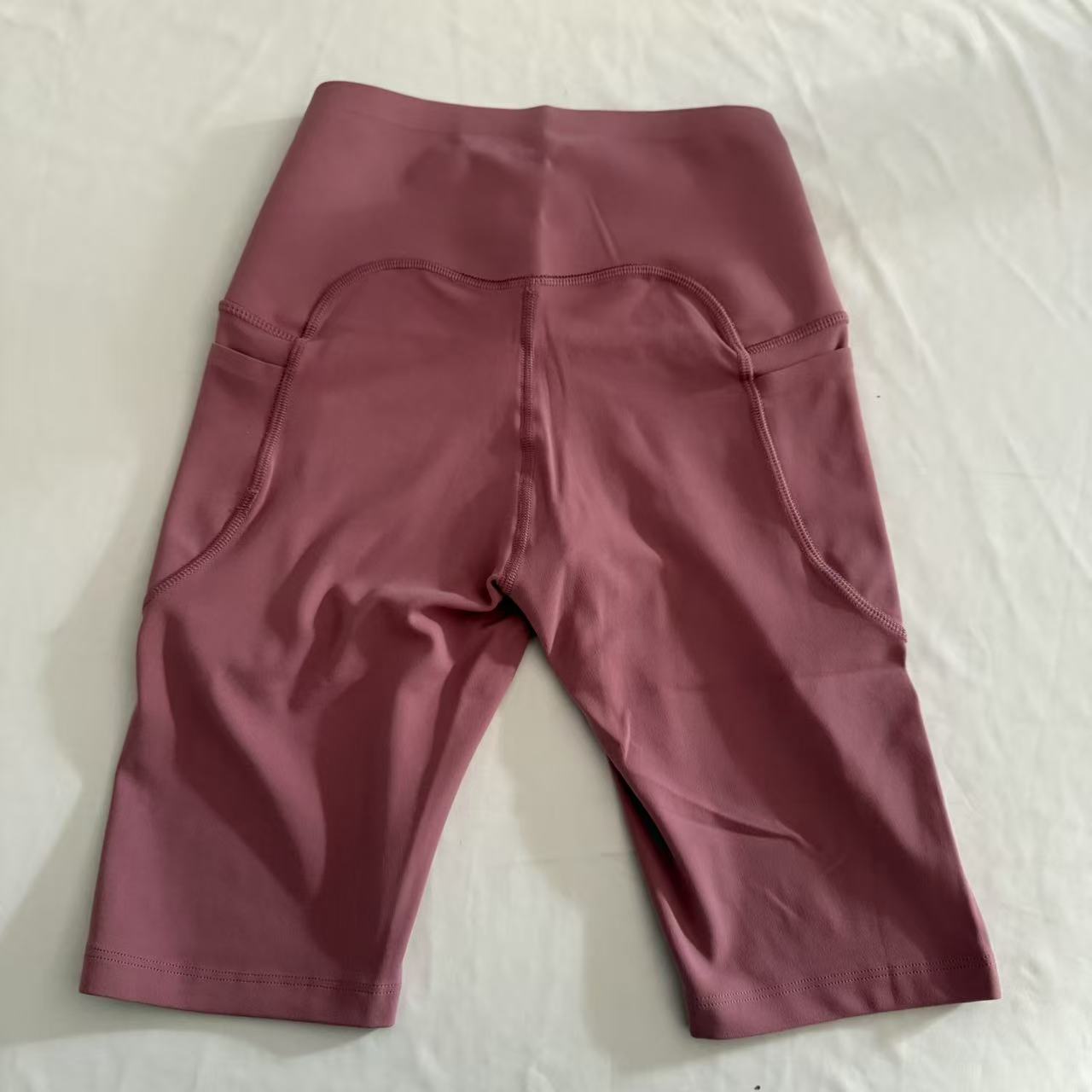 Women’s tight shorts - Image 2