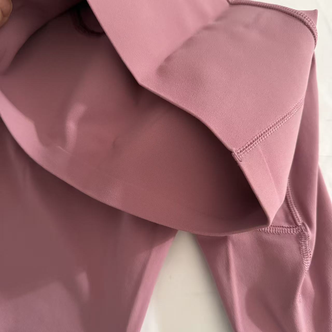 Women’s tight shorts - Image 3