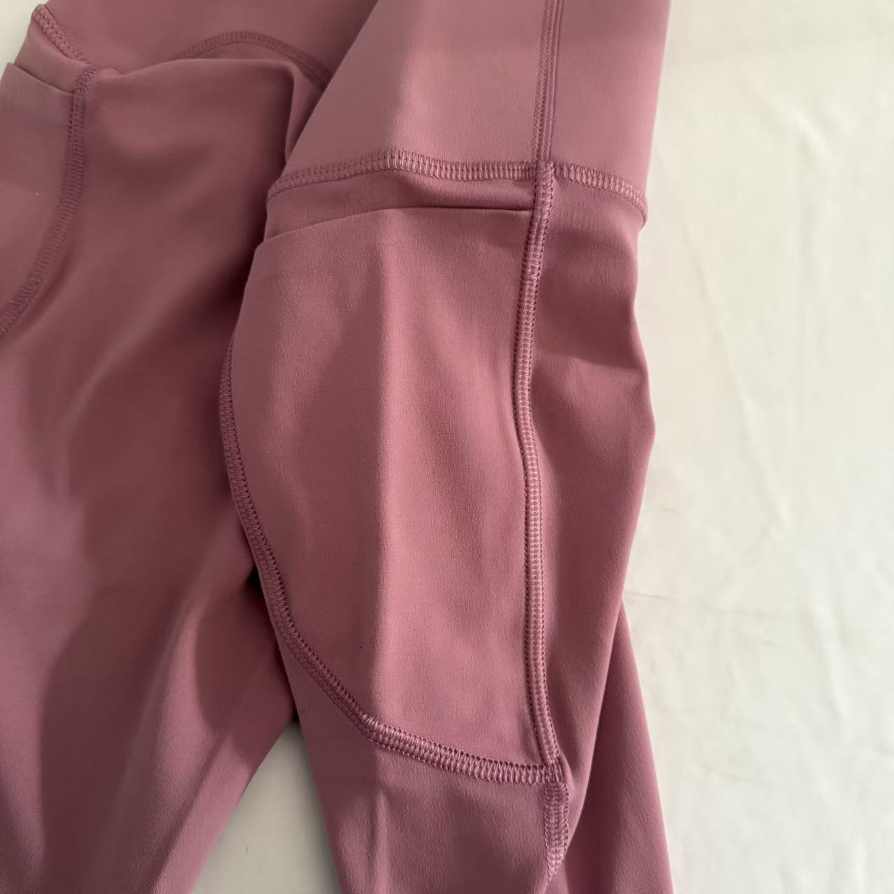 Women’s tight shorts - Image 4